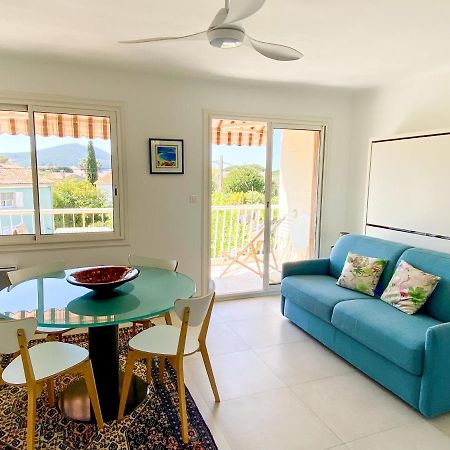 Appartement bord de mer avec terrasse Saint-Cyr-sur-Mer Extérieur photo