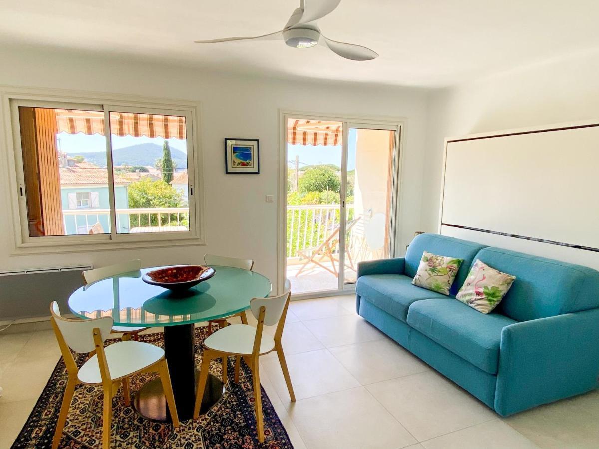 Appartement bord de mer avec terrasse Saint-Cyr-sur-Mer Extérieur photo
