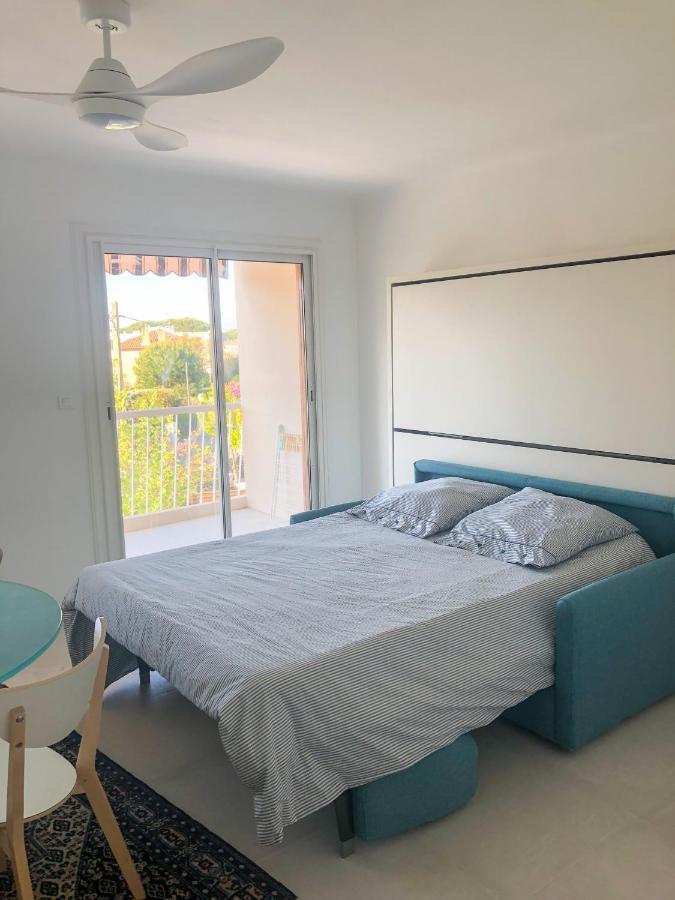 Appartement bord de mer avec terrasse Saint-Cyr-sur-Mer Extérieur photo